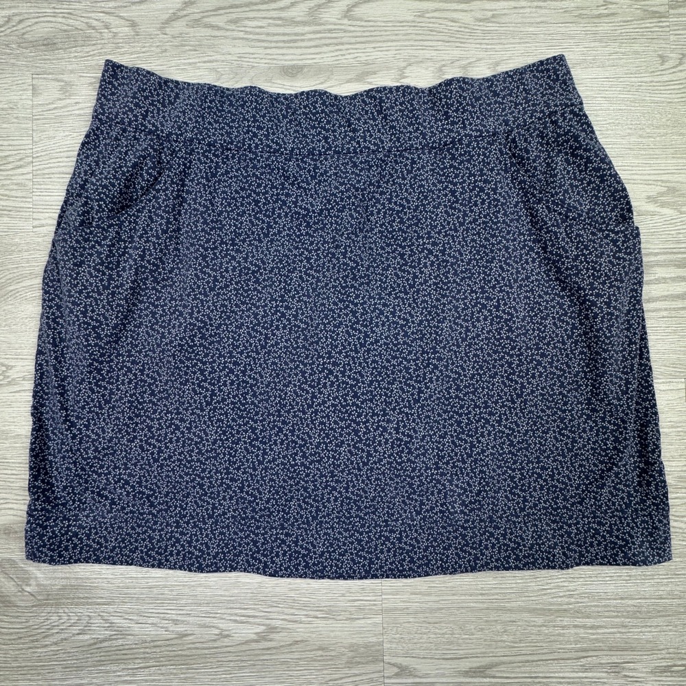 Columbia Womens Skort Saturday Trail Skirt Navy Blue Floral Size 12 Omni-Shield
